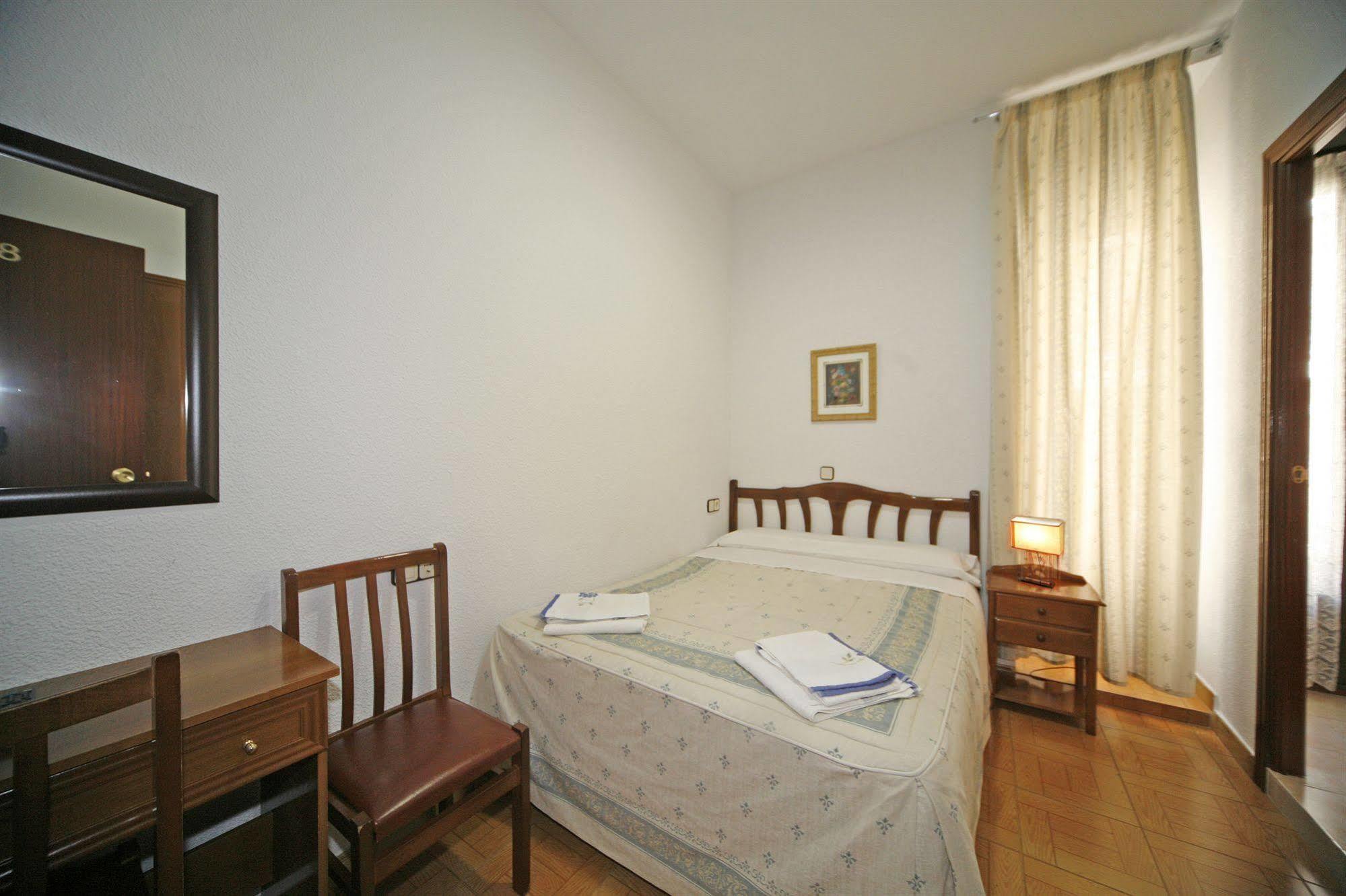 Hostal San Antonio Madrid Exteriér fotografie