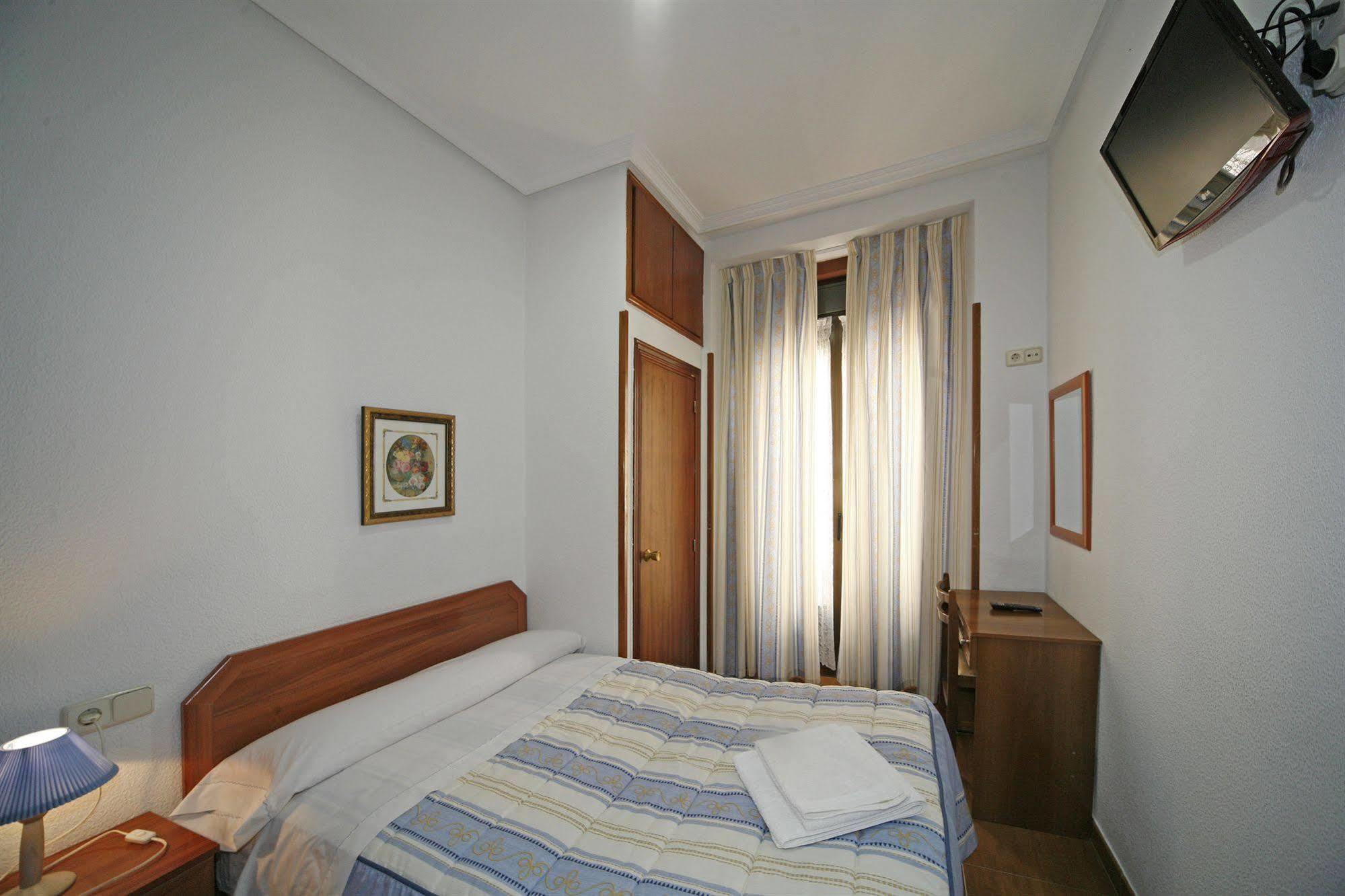 Hostal San Antonio Madrid Exteriér fotografie